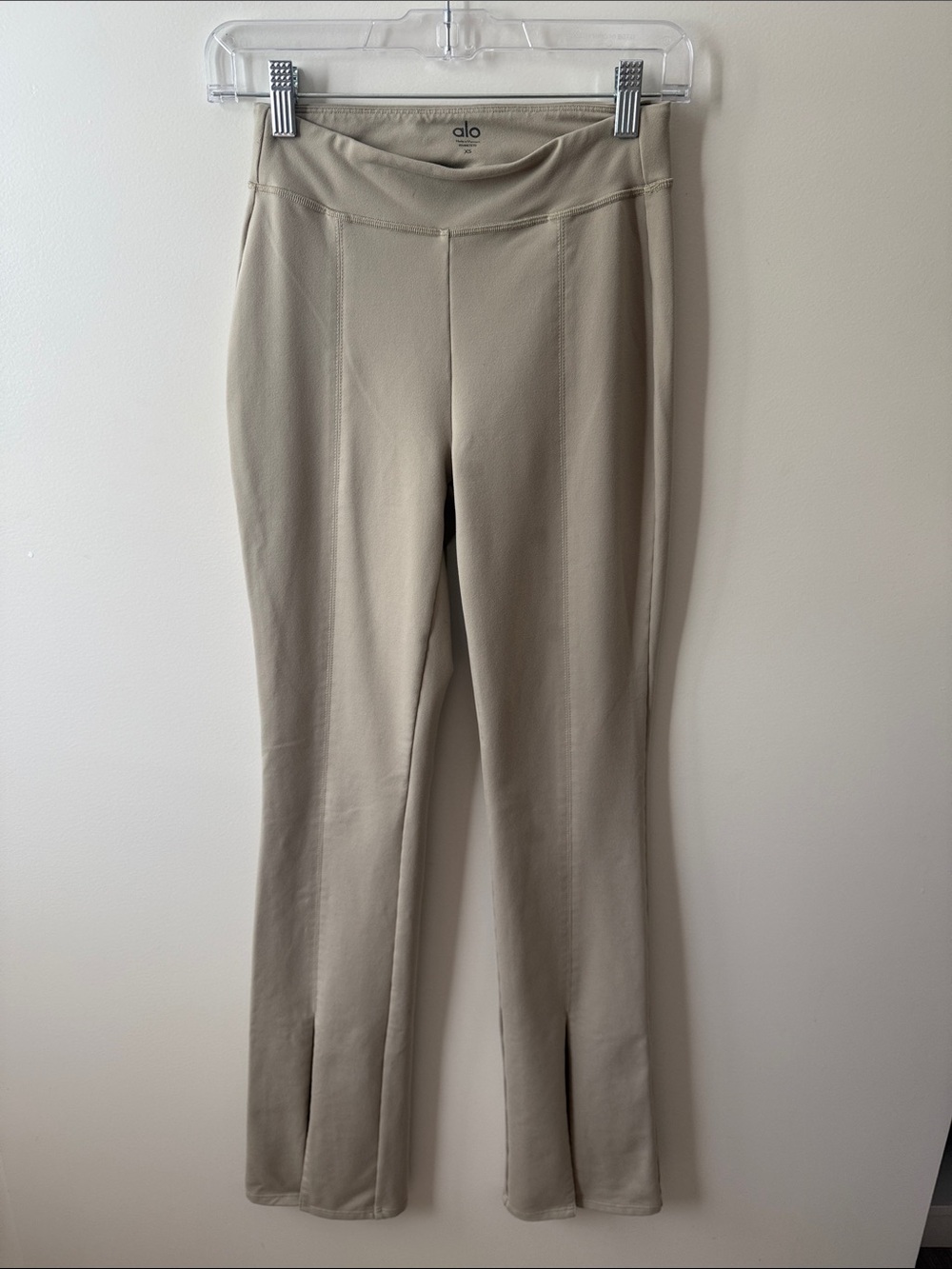 ALO yoga airbrush highwaist flutter leggings